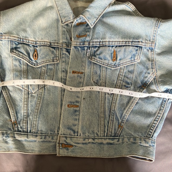 Vintage Levi’s Crop Jean Jacket - Picture 12 of 14